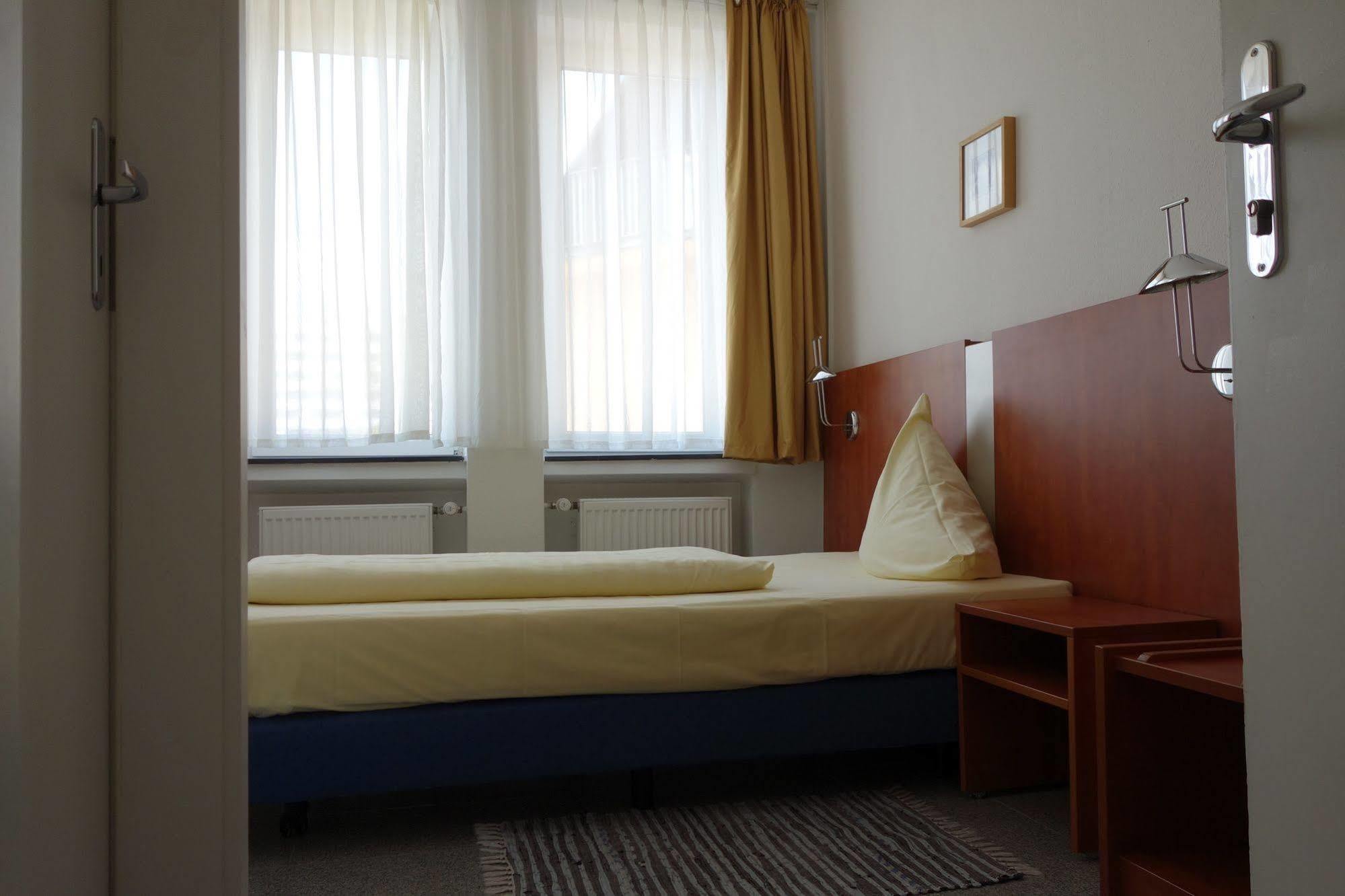 Gießen Parkhotel Friedrichstrasse מראה חיצוני תמונה